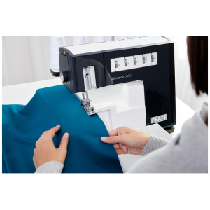 PFAFF® Admire™ Air 6000 Black Coverlock Machine