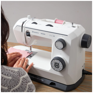 HUSQVARNA® VIKING® ONYX™ 25 Sewing Machine